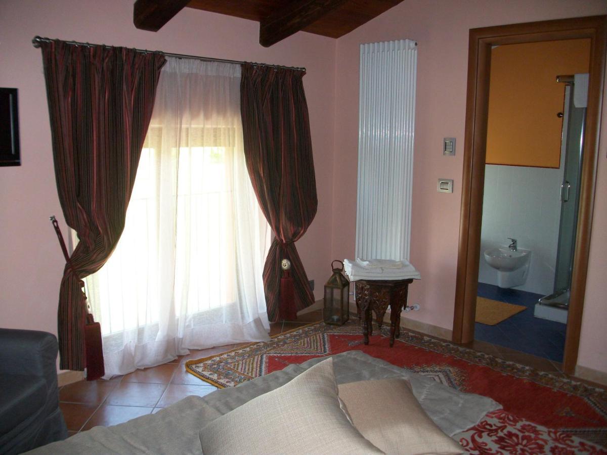 La Corte Di Langa Pension Albaretto della Torre Kamer foto