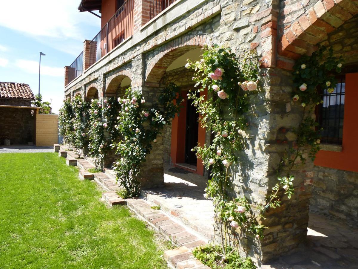 La Corte Di Langa Pension Albaretto della Torre Buitenkant foto