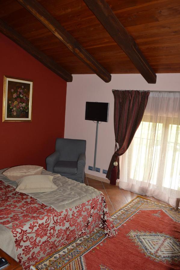 La Corte Di Langa Pension Albaretto della Torre Kamer foto