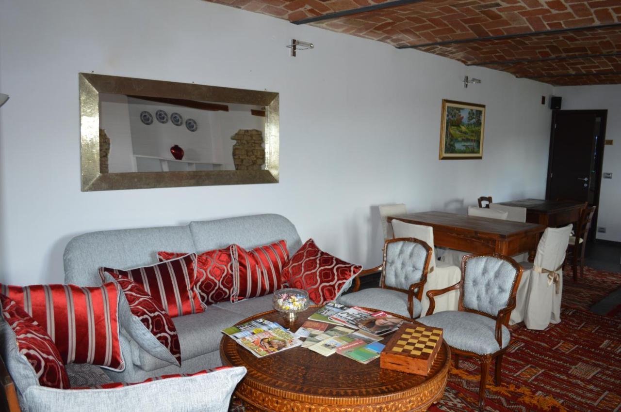 La Corte Di Langa Pension Albaretto della Torre Buitenkant foto